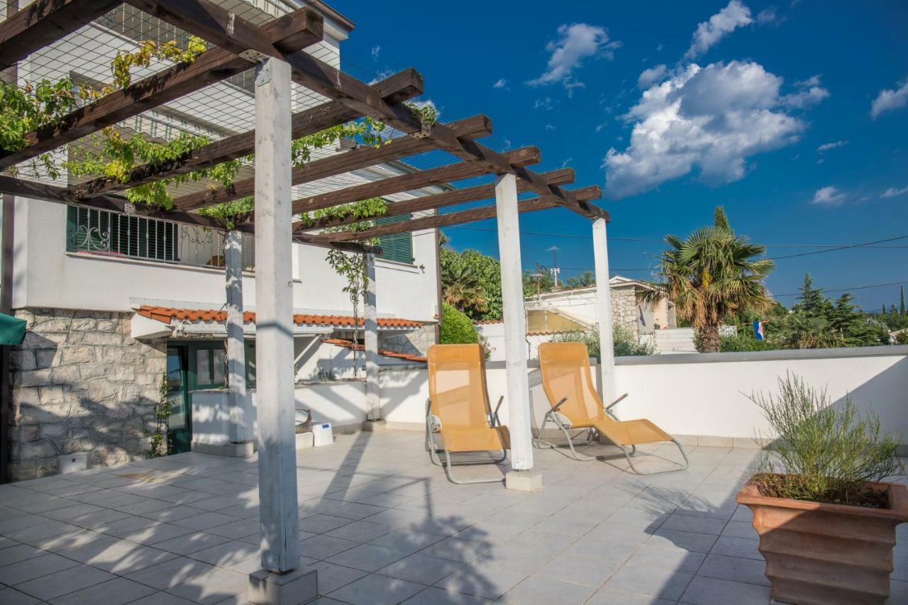 Villa Nika Selce Exterior foto